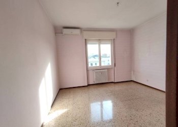 viste - Bilocale via Arrigo Boito, 8, Rho - foto 17