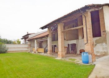 Facciata - Rustico via Vincenzo Peirone, 34, Rocca de' Baldi - foto 3