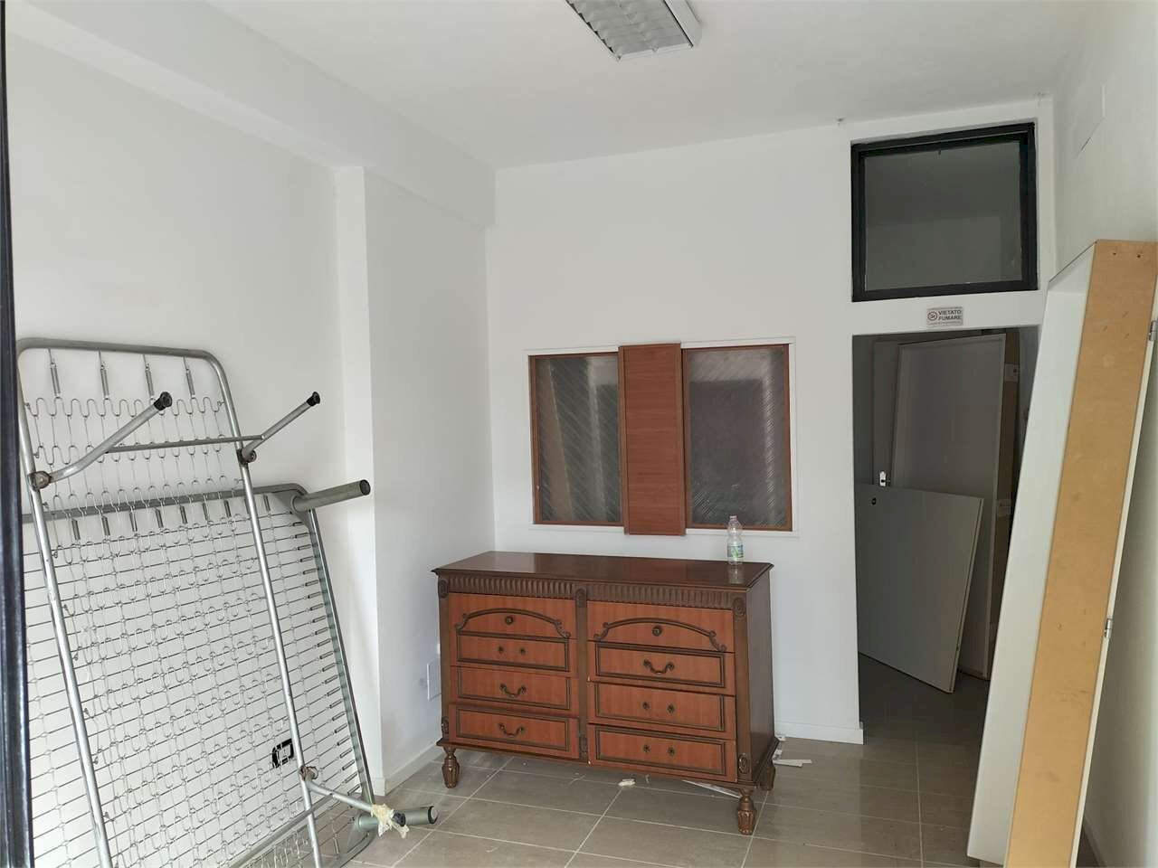 Negozio Modena (zona San Faustino) - foto 2