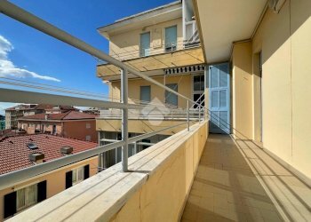 Three-room apartment Via matteotti, Lavagna - photo 25
