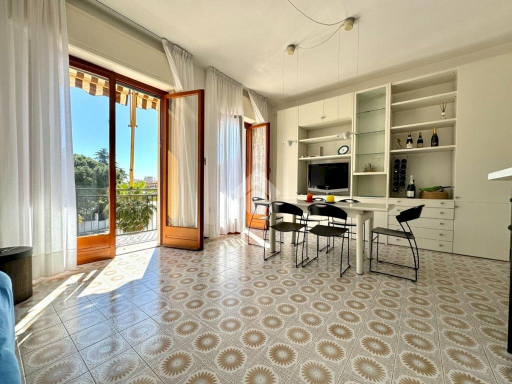 Four-room apartment Via Neghelli, Alassio - photo 1