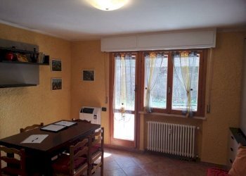 Stanza arredata - Monolocale via San Grato, 50, Viola - foto 11