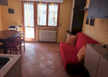 Salone - Monolocale via San Grato, 50, Viola - foto 2