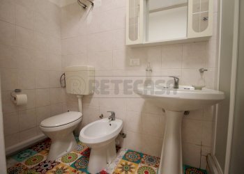 bagno - Ufficio Via Lungo Chiampo 42, Montebello Vicentino - foto 8