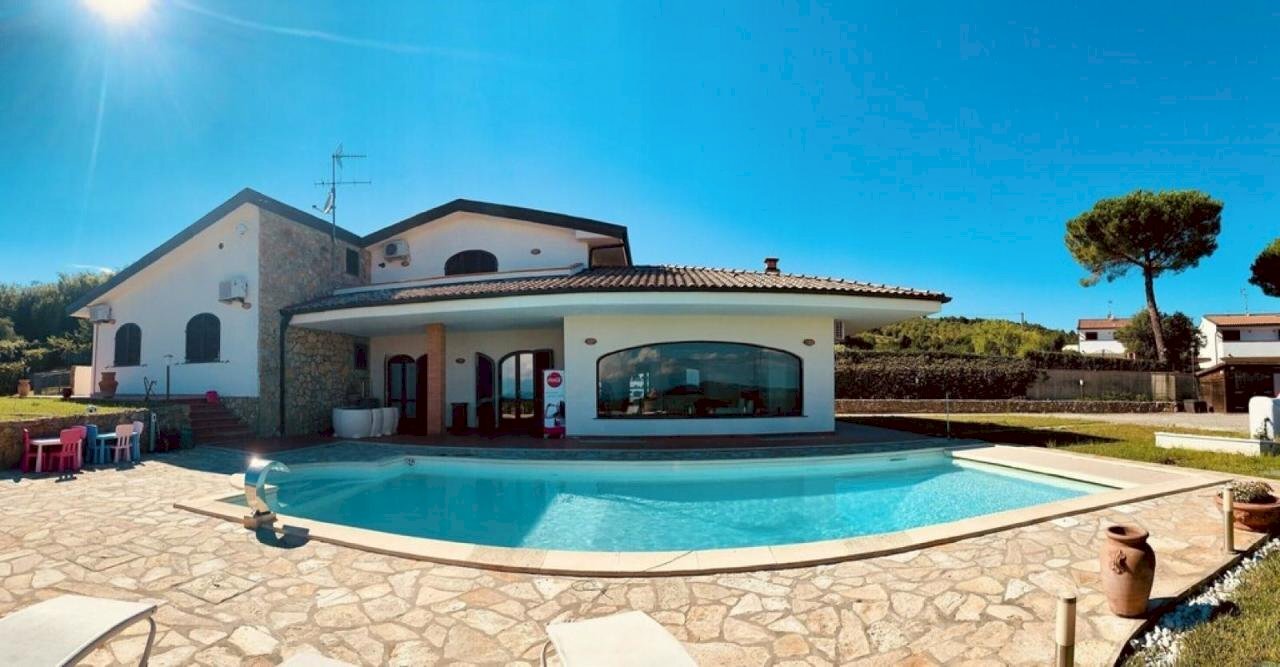 ESTERNO - Villa Livorno - foto 3