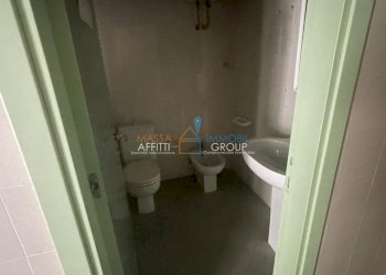 WhatsApp Image 2024-04-23 at 16.08.30 (7).jpeg - Locale Commerciale Viale Roma 183, Massa - foto 11