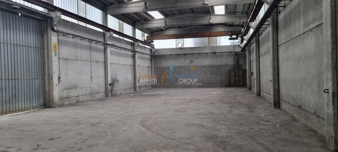 WhatsApp Image 2024-04-18 at 15.27.30 (1).jpeg - Locale Commerciale Via Longobarda 19, Massa - foto 1