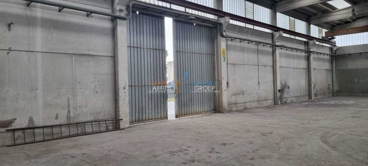 WhatsApp Image 2024-04-18 at 15.27.30 (2).jpeg - Locale Commerciale Via Longobarda 19, Massa - foto 2