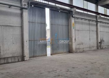 WhatsApp Image 2024-04-18 at 15.27.30 (2).jpeg - Locale Commerciale Via Longobarda 19, Massa - foto 2