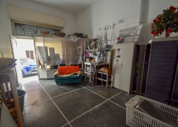 Locale Commerciale Via alla Chiesa di Pra', Genova (zona Palmaro) - foto 8