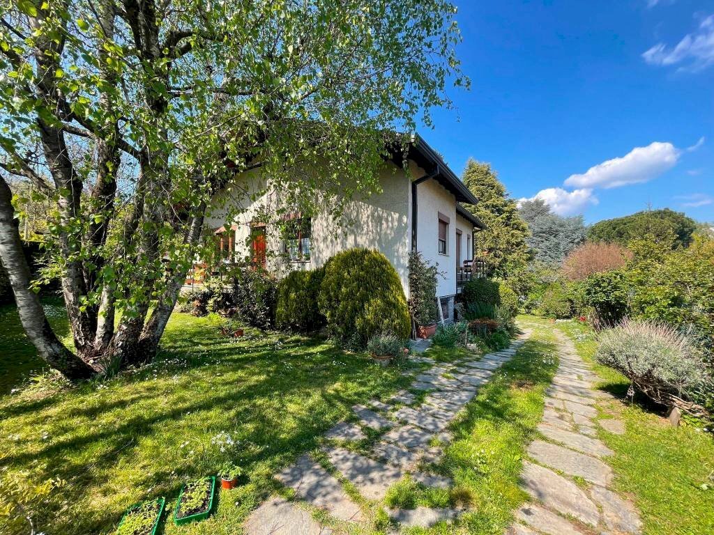 Giardino - Villa via Montello, 72, Varese - foto 2