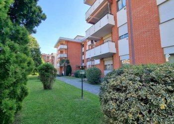 #canovaonline - Trilocale via Vittorio Veneto, 27a, Gattinara - foto 1