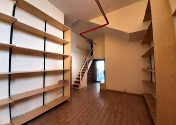 Stanza non arredata - Negozio via Alberto De Simoni, 39, Sondrio - foto 10