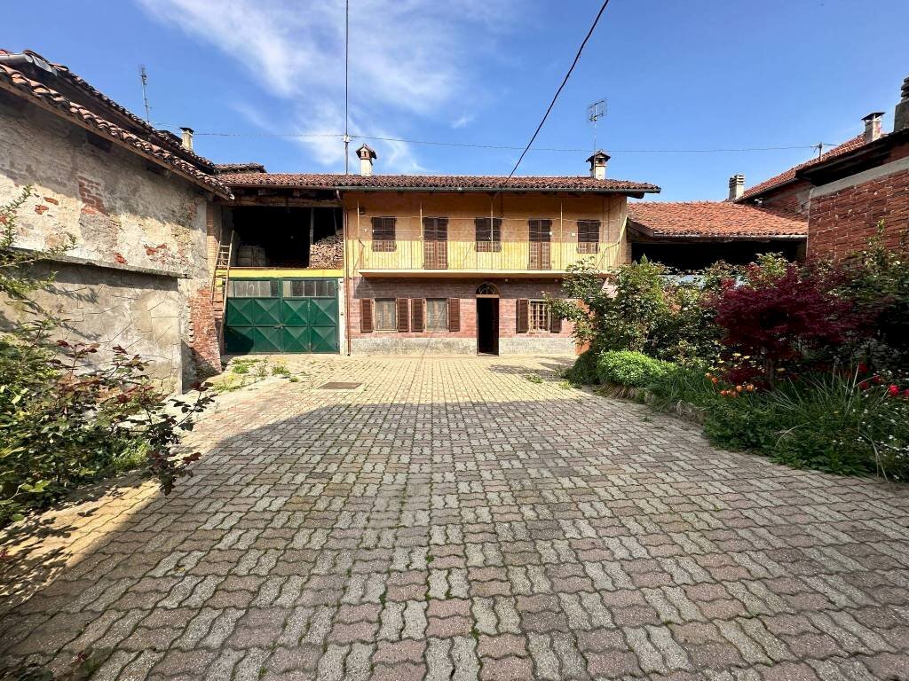 Facciata - Rustic via Saluzzo, Villanova Solaro - photo 3