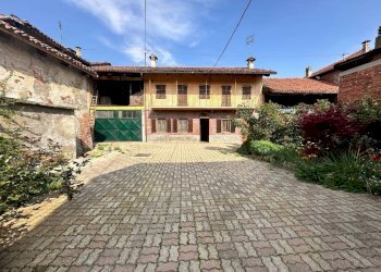 Facciata - Rustico via Saluzzo, Villanova Solaro - foto 3