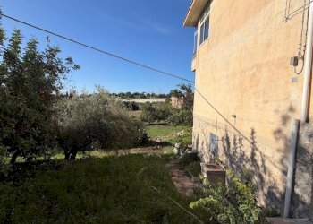 WhatsApp Image 2025-10-28 at 16.26.14 (2).jpeg - Casa indipendente Via Dente Crocicchia, Modica - foto 12