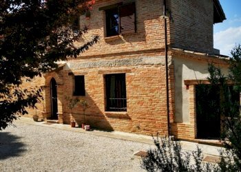 5db7401b-cadc-41bb-8060-8b1a4ec3bfb4.jpeg - Rustico Via Casino Pulini 17, Montemarciano - foto 9