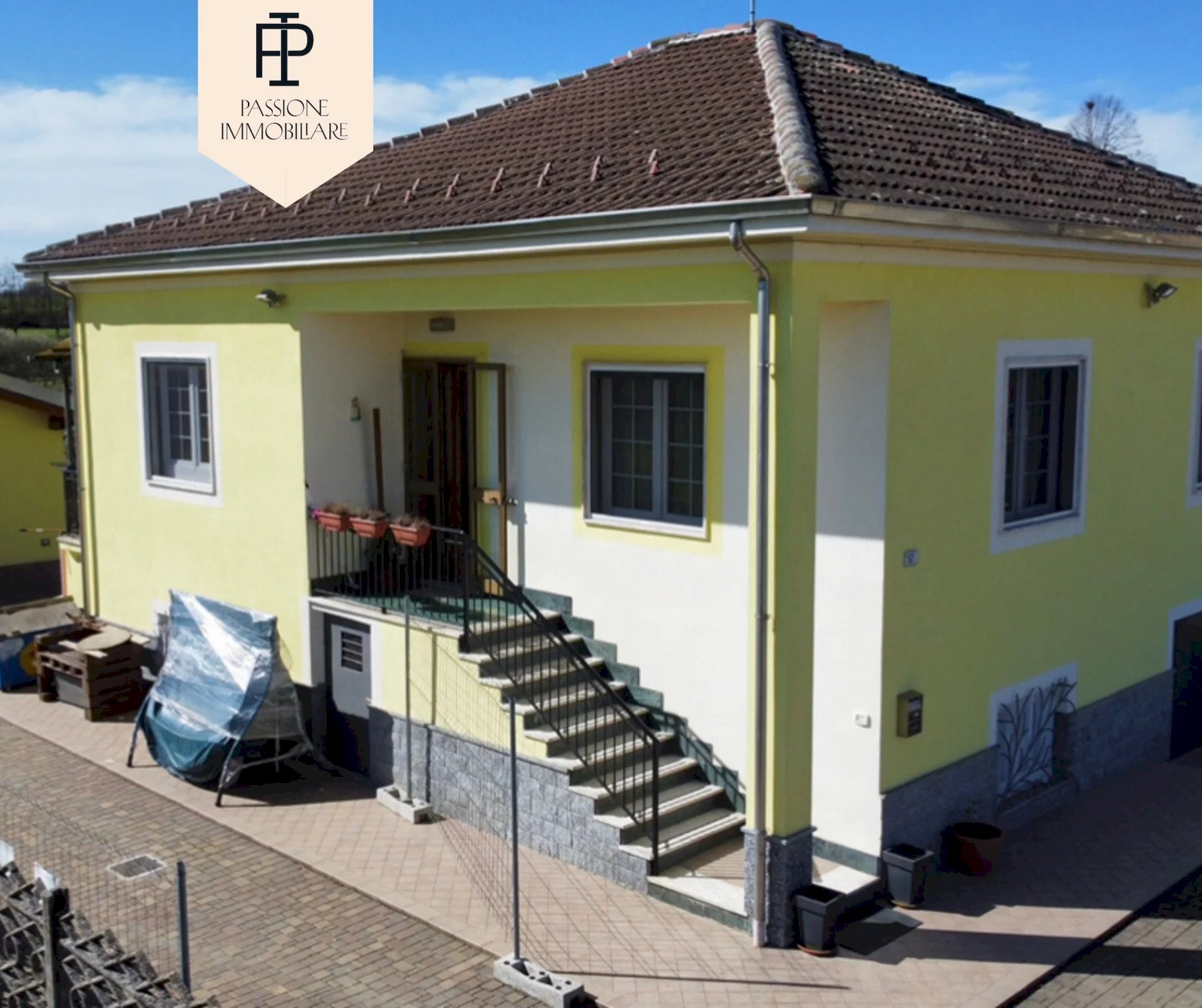 Independent house Cassine - photo 1