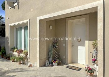 Ingresso - Villa via Alessandro Tassoni, Montignoso - foto 4