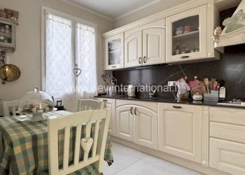 Cucina - Villa via Alessandro Tassoni, Montignoso - foto 8