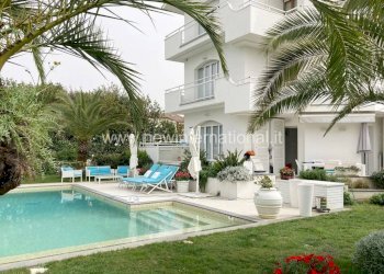 Esterno-Facciata - Villa via 4 Novembre, Montignoso - foto 1