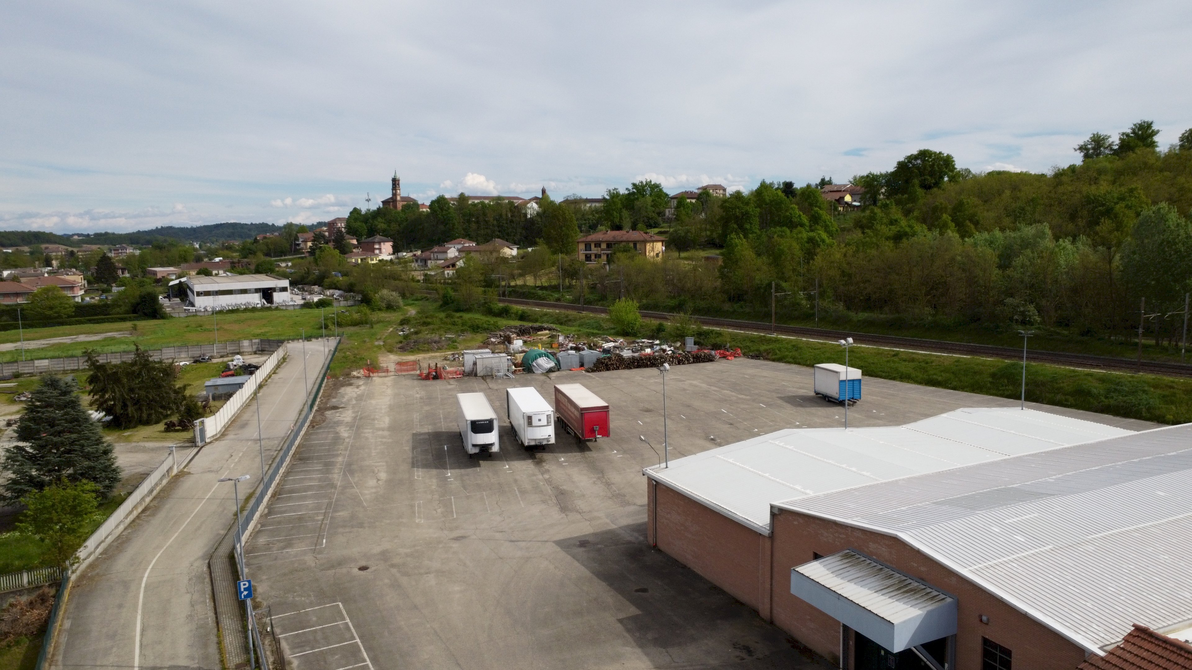 Esterno - Capannone Regione Taverne, 98, Villafranca d'Asti - foto 2