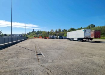 Esterno - Capannone Regione Taverne, 98, Villafranca d'Asti - foto 4