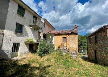 Altro - Villa a Schiera Frazione Montecapraro, Fabbrica Curone - foto 1