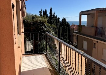 IMG_0444.JPG - Appartamento Via Paolo Cappa, Finale Ligure - foto 2