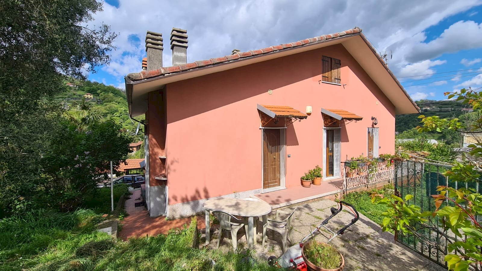 Independent house Sant'Olcese - photo 2