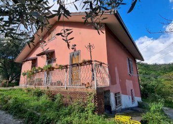 Independent house Sant'Olcese - photo 9