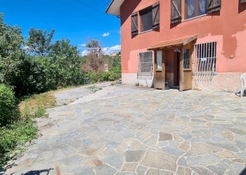 Independent house Sant'Olcese - photo 17
