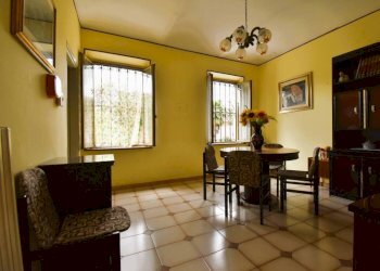 Salone - Rustico via Dottor Giuseppe Ollino, 6, frazione Santa Caterina, Rocca d'Arazzo - foto 4