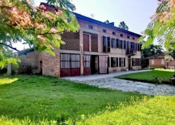 Giardino - Rustico via Dottor Giuseppe Ollino, 6, frazione Santa Caterina, Rocca d'Arazzo - foto 7