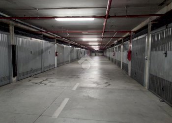 Box Viale Caterina da Forlì, Milano (zona Gambara) - foto 5