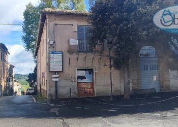 Commercial Premises Piazza Tittoni, Manziana - photo 2