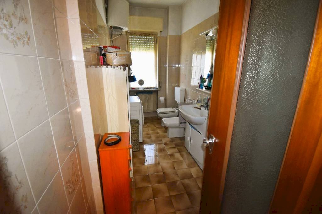 Bagno - Trilocale via Italo Aresca, Mombercelli - foto 3