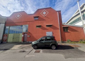 esterno 4 - Magazzino via Antonio Pacinotti, Varese - foto 4