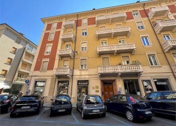 Appartamento Via Carlo Emanuele 25, Cuneo (zona Centro) - foto 5