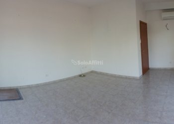 interno - Commercial Premises via Del Pontiere 27/A, Legnago - photo 2