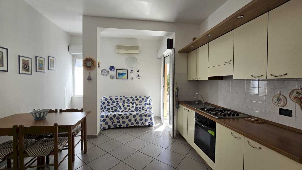6.jpeg - Two-room apartment Via Leonardo da Vinci 254, Alassio - photo 3