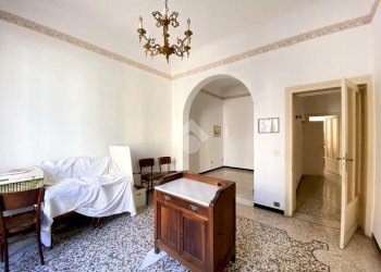 Appartamento Via Bartolomeo Guidobono, Savona (zona Centro) - foto 2