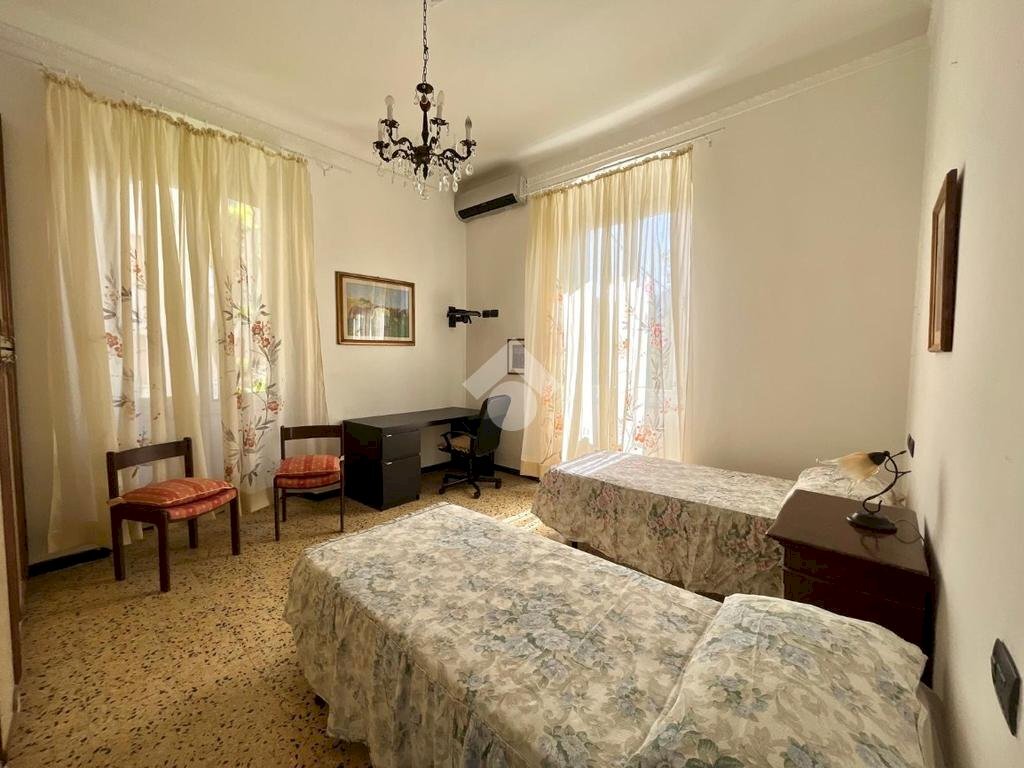 Three-room apartment Scalinata Lazzaro Spallanzani, La Spezia (neighborhood Stazione) - photo 2