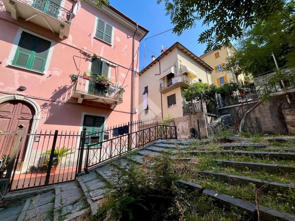 Three-room apartment Scalinata Lazzaro Spallanzani, La Spezia (neighborhood Stazione) - photo 1