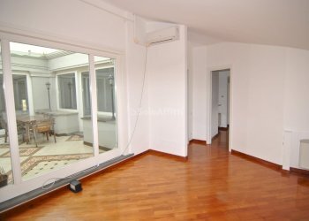 STANZA DI PASSAGGIO - Appartamento Viale Italia 104, Livorno - foto 18