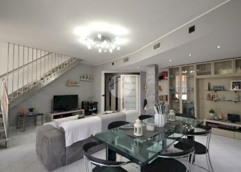 Three-room apartment Via delle Carrozze, Sedriano - photo 4