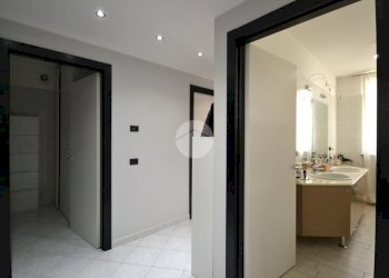 Three-room apartment Via delle Carrozze, Sedriano - photo 14