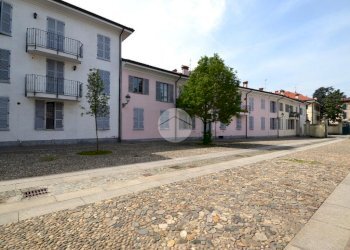 Three-room apartment Via delle Carrozze, Sedriano - photo 1