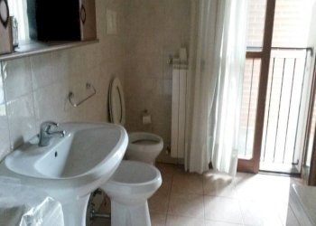 Bagno - One-room apartment via Alessandro Volta, 20, Cardano al Campo - photo 8