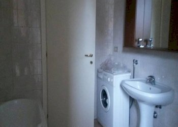 Bagno - One-room apartment via Alessandro Volta, 20, Cardano al Campo - photo 9